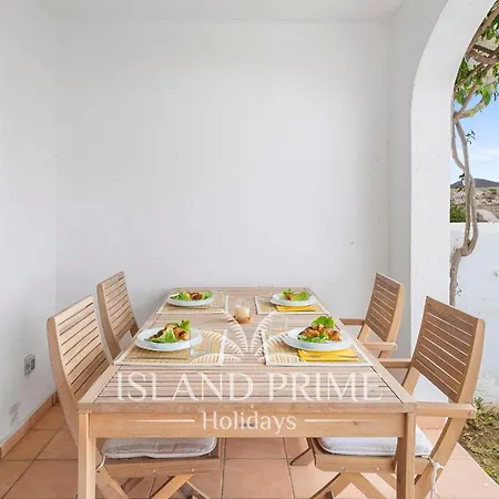 With Golf And Teide Views In Amarilla Golf Fc26 아파트 *